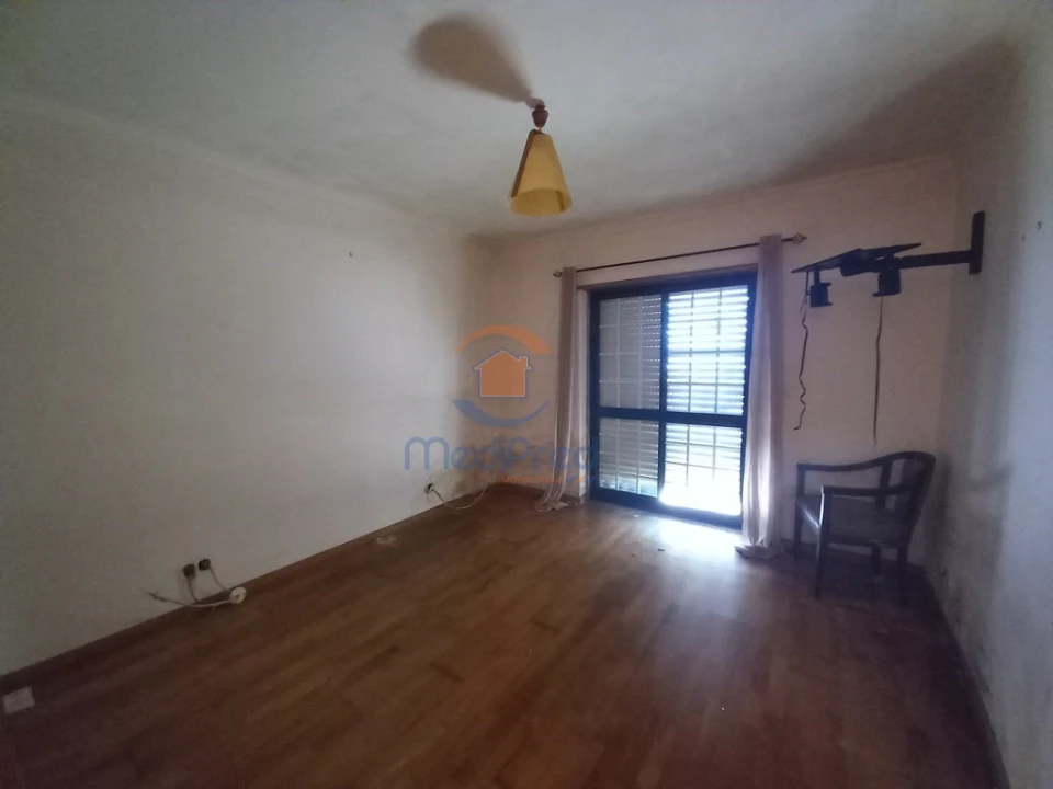 Moradia T4 para Venda em Santo Isidoro Foto 37