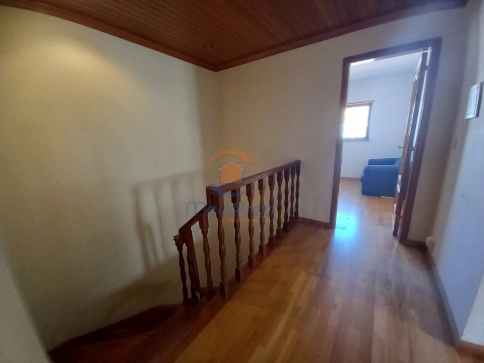 Moradia T4 para Venda em Santo Isidoro Foto 47