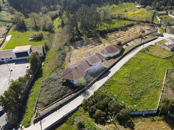 Moradia T3 para Venda em Paião Foto 6