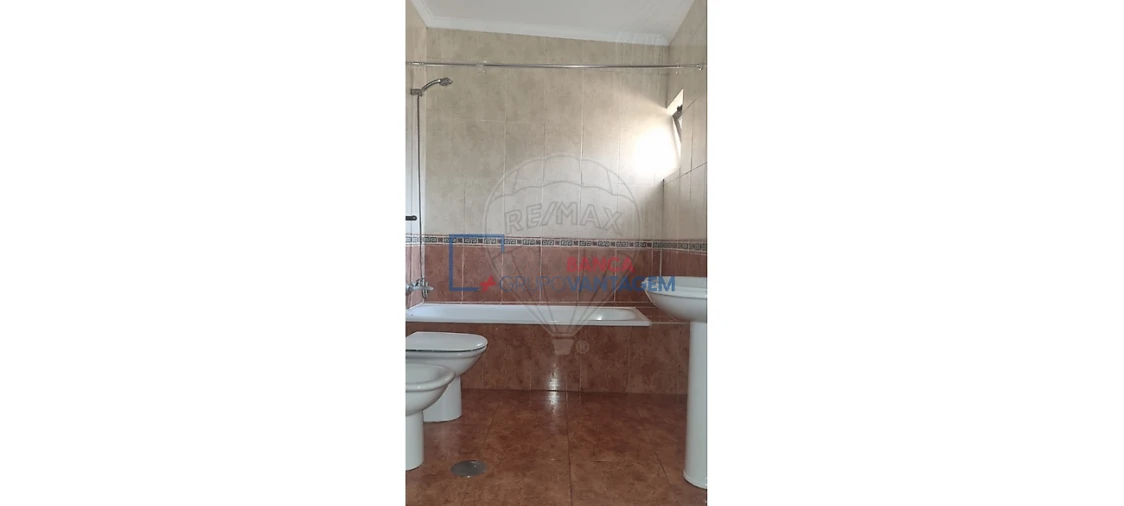 Apartamento T2 para Venda em Rio Tinto Foto 4