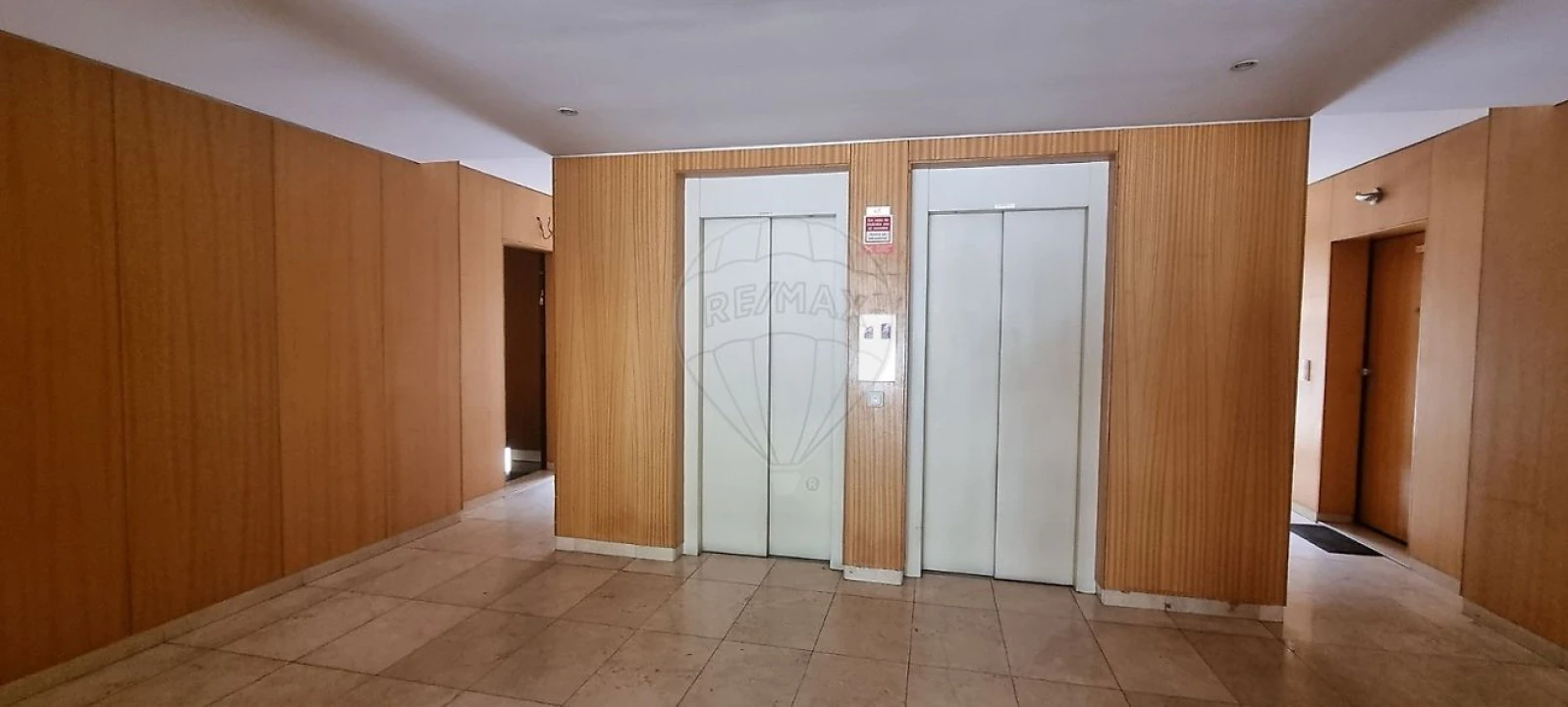 Apartamento T5 para Venda em Paranhos Foto 40