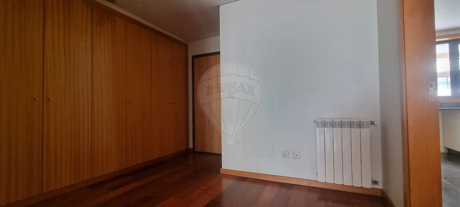Apartamento T5 para Venda em Paranhos Foto 27