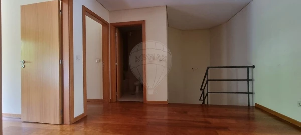 Apartamento T5 para Venda em Paranhos