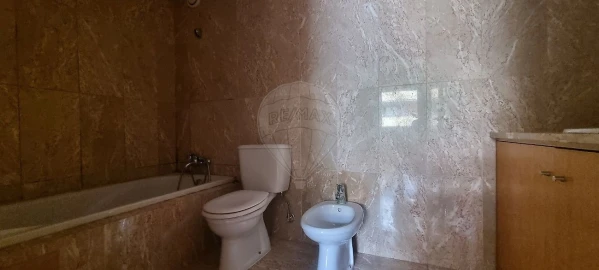 Apartamento T5 para Venda em Paranhos