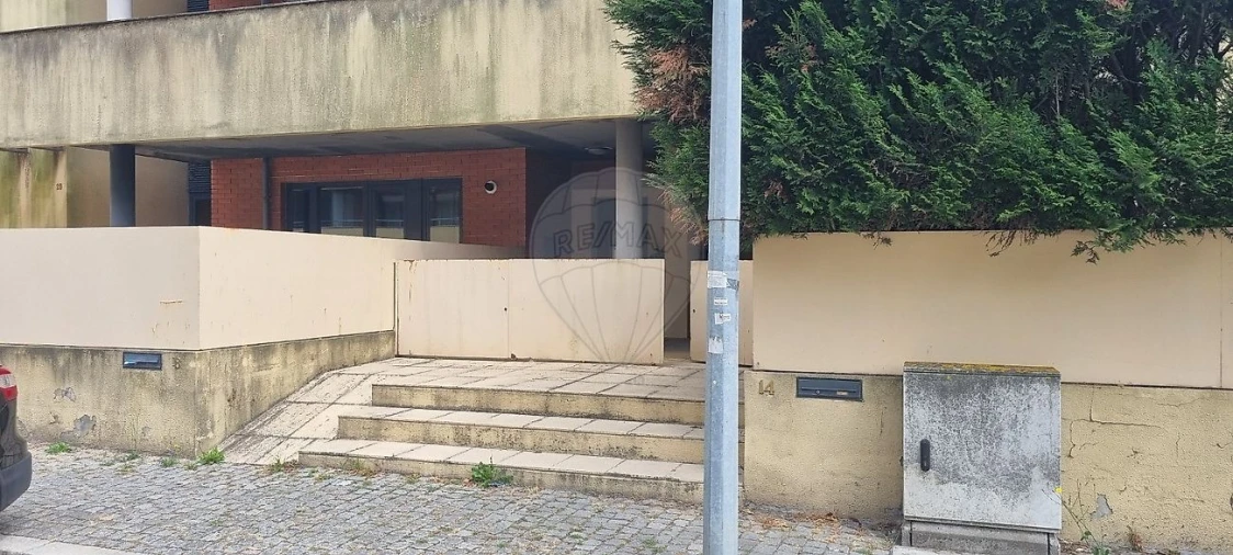 Apartamento T5 para Venda em Paranhos Foto 7