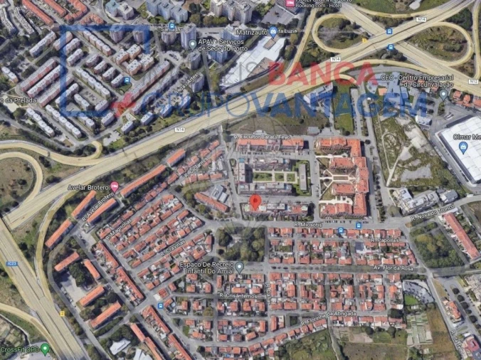 Apartamento T5 para Venda em Paranhos Foto 5