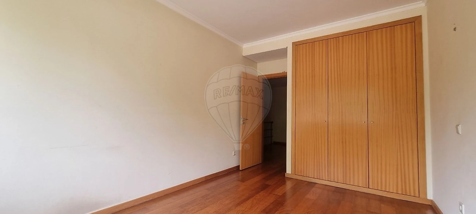 Apartamento T5 para Venda em Paranhos Foto 21