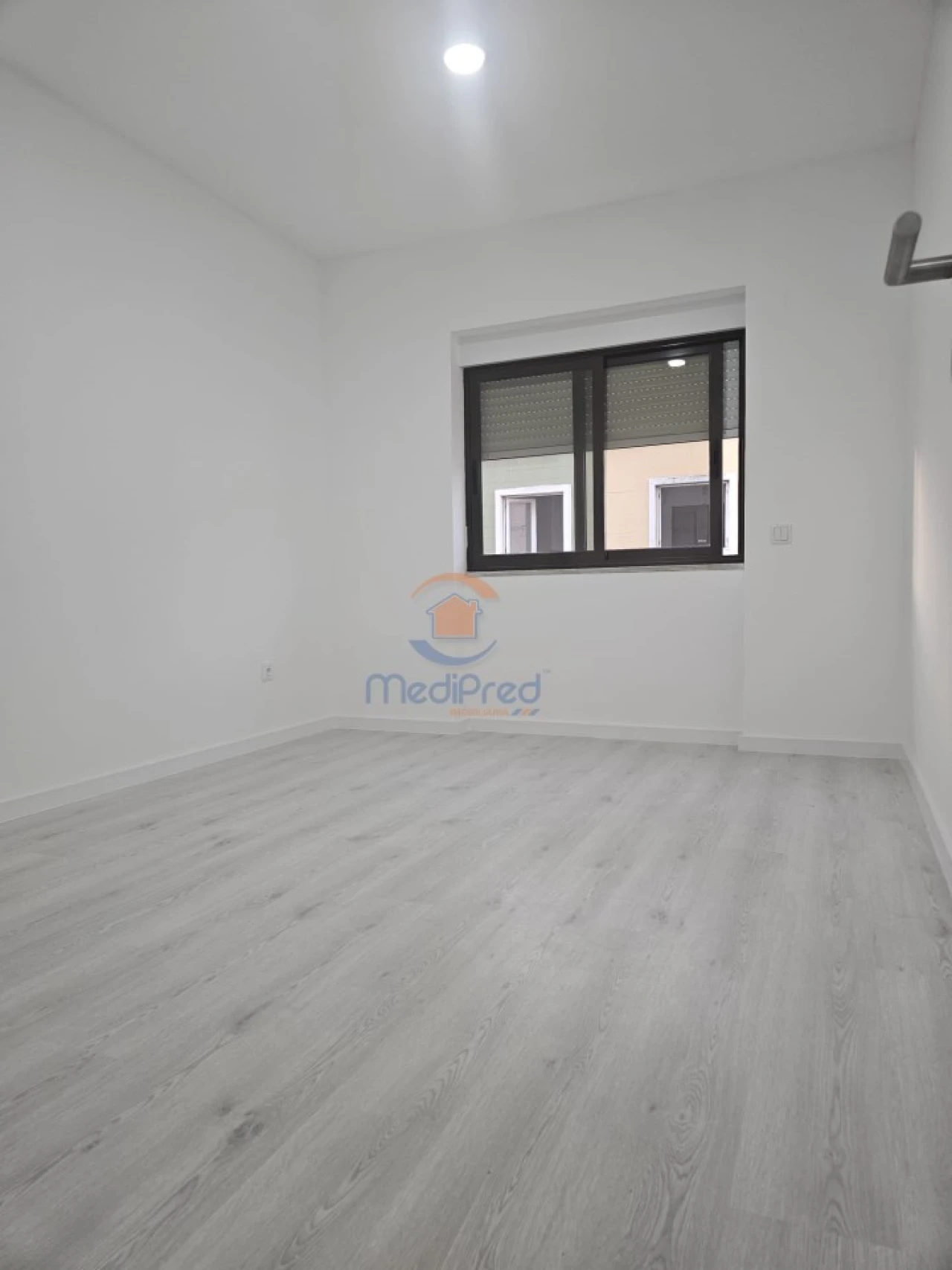 Apartamento T2 para Venda em Barreiro e Lavradio Foto 9