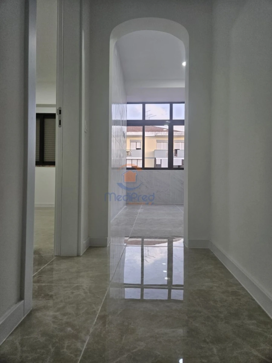 Apartamento T2 para Venda em Barreiro e Lavradio Foto 11