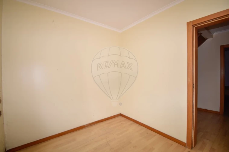 Apartamento T2 para Venda em Santa Maria e São Miguel, São Martinho, São Pedro Penaferrim Foto 9