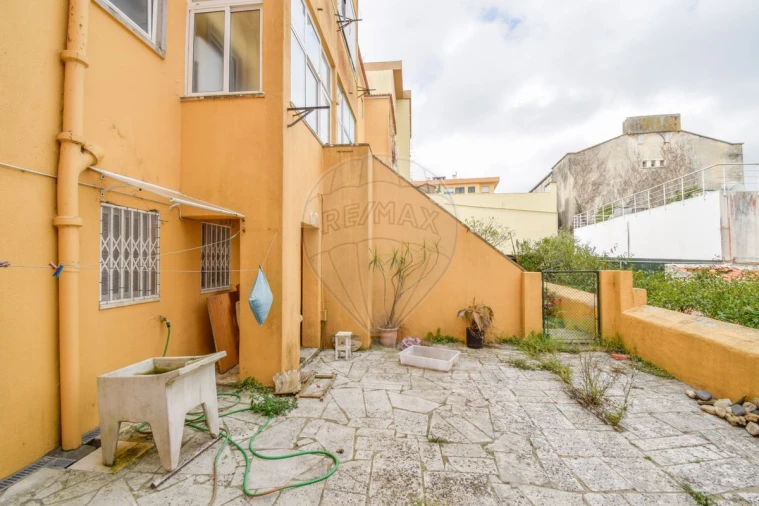 Apartamento T2 para Venda em Santa Maria e São Miguel, São Martinho, São Pedro Penaferrim Foto 23