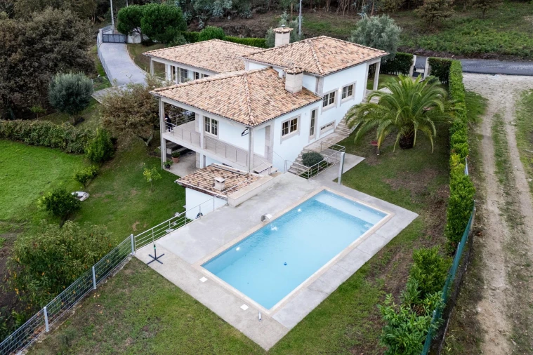 Moradia T4 para Venda em Pedralva