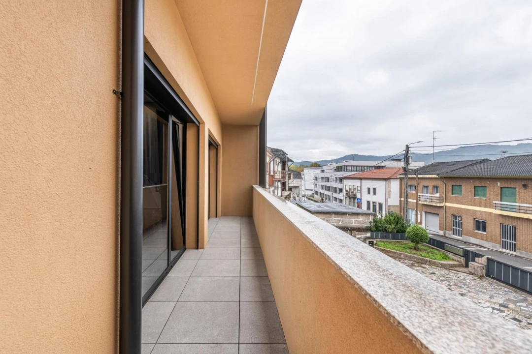 Apartamento T3 para Venda em Caldelas Foto 19