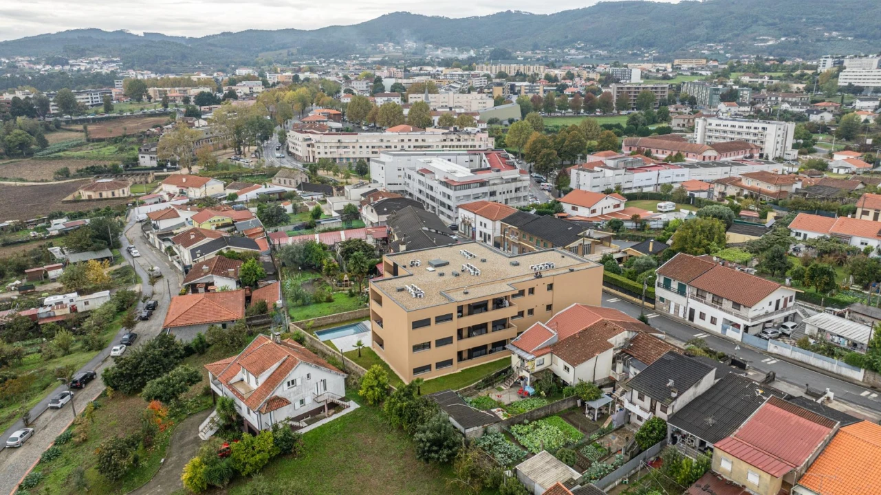 Apartamento T3 para Venda em Caldelas Foto 40