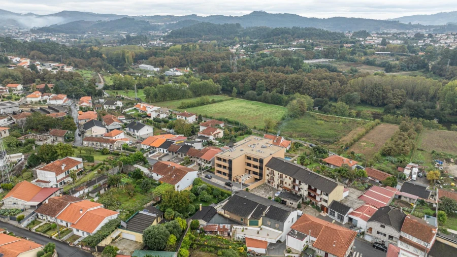 Apartamento T3 para Venda em Caldelas Foto 35