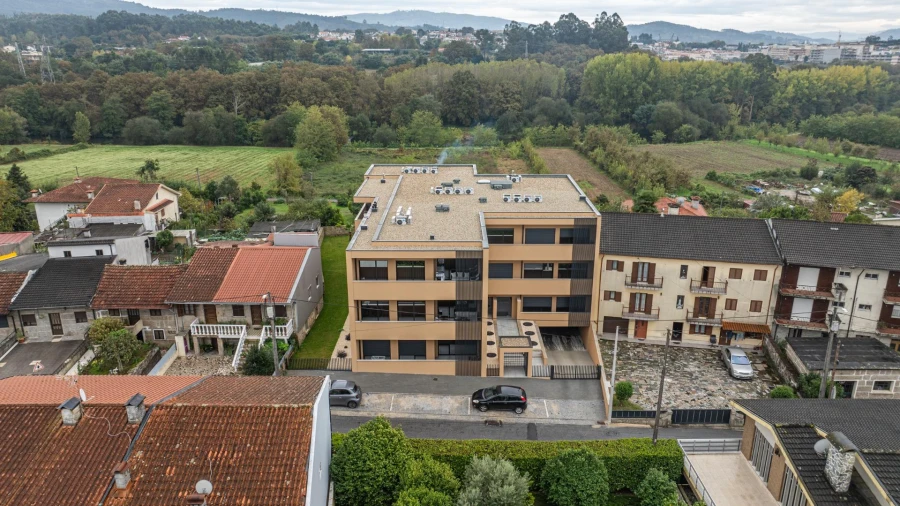 Apartamento T3 para Venda em Caldelas Foto 38