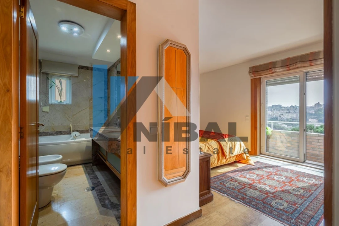 Apartamento T4 para Venda em Santa Marinha e São Pedro da Afurada Foto 6