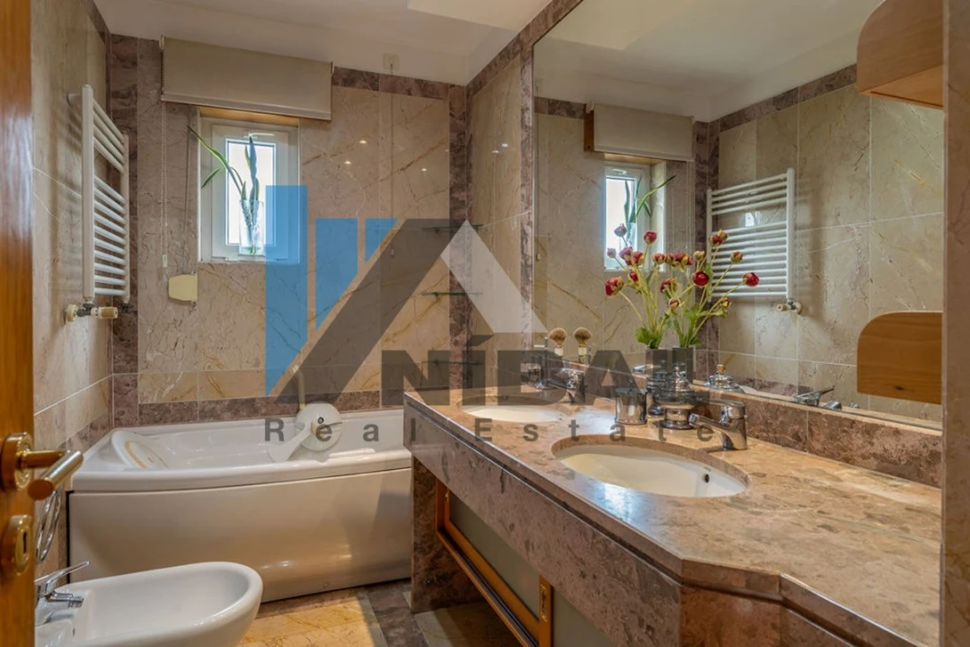 Apartamento T4 para Venda em Santa Marinha e São Pedro da Afurada Foto 7