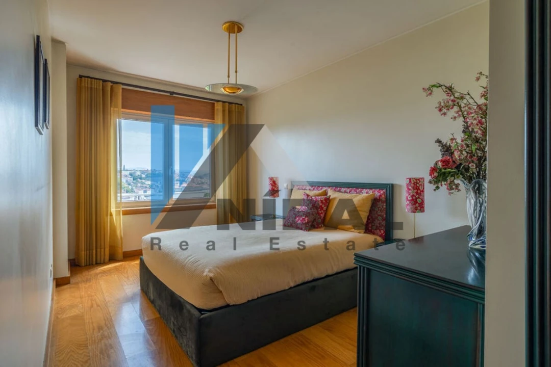 Apartamento T4 para Venda em Santa Marinha e São Pedro da Afurada Foto 10