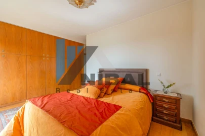 Apartamento T4 para Venda em Santa Marinha e São Pedro da Afurada