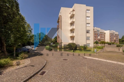 Apartamento T4 para Venda em Santa Marinha e São Pedro da Afurada
