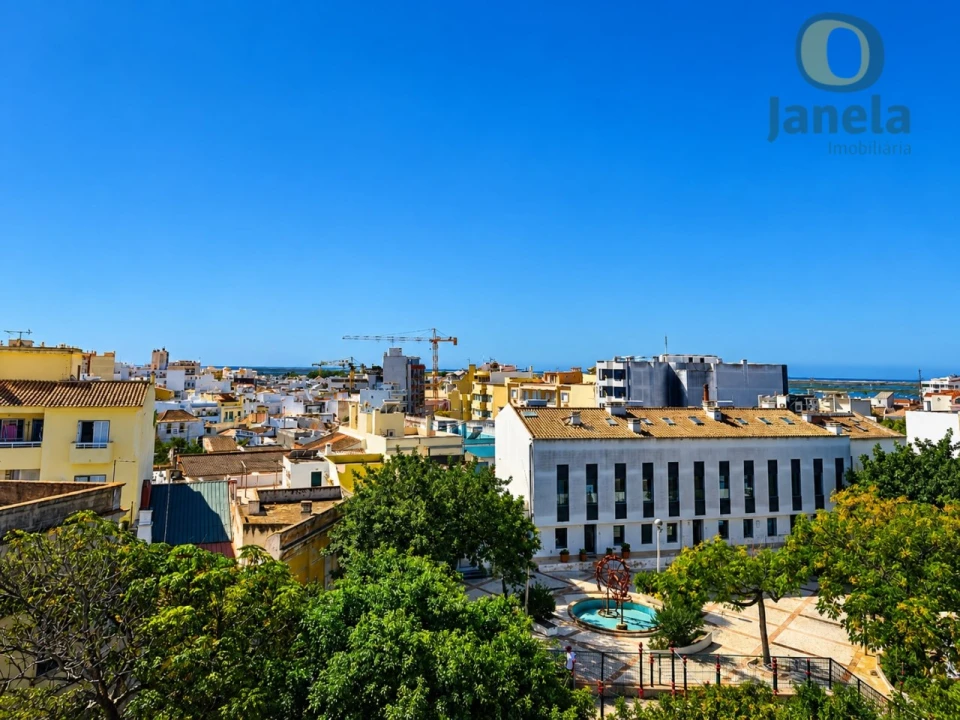 Negócio para Venda em Faro (Sé e São Pedro) Foto 1
