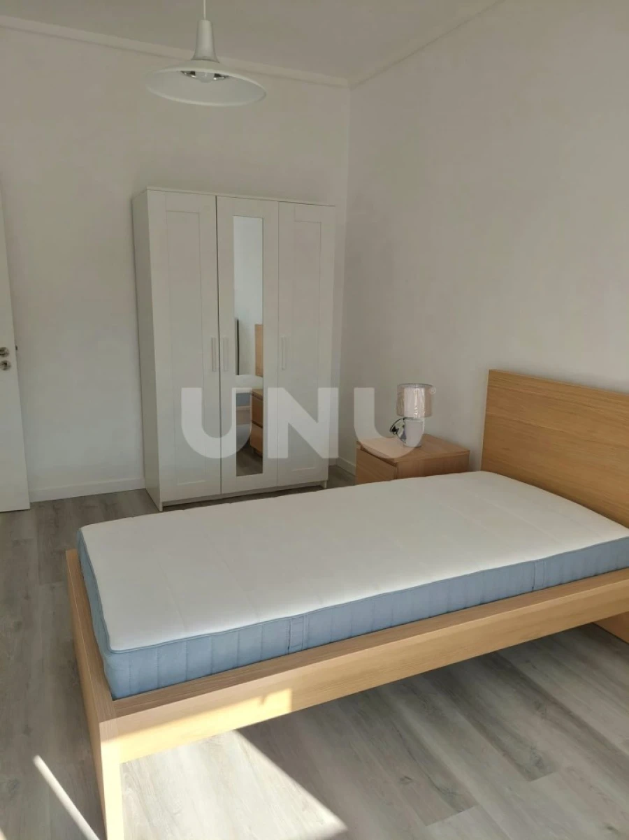 Apartamento T4 para Venda em Laranjeiro e Feijó Foto 4