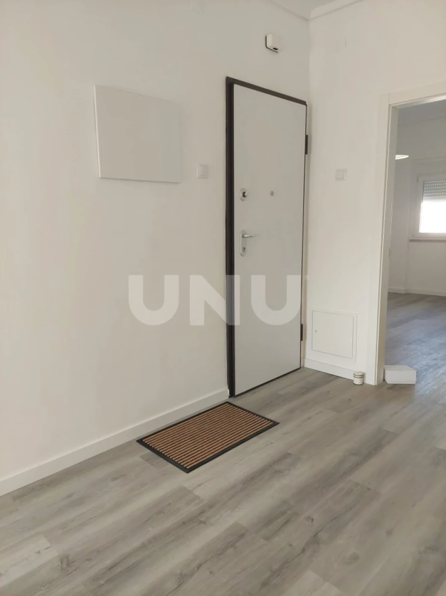Apartamento T4 para Venda em Laranjeiro e Feijó Foto 10
