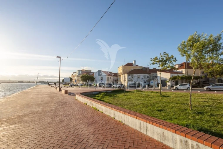 Apartamento T2 para Venda em Seixal, Arrentela e Aldeia de Paio Pires Foto 6