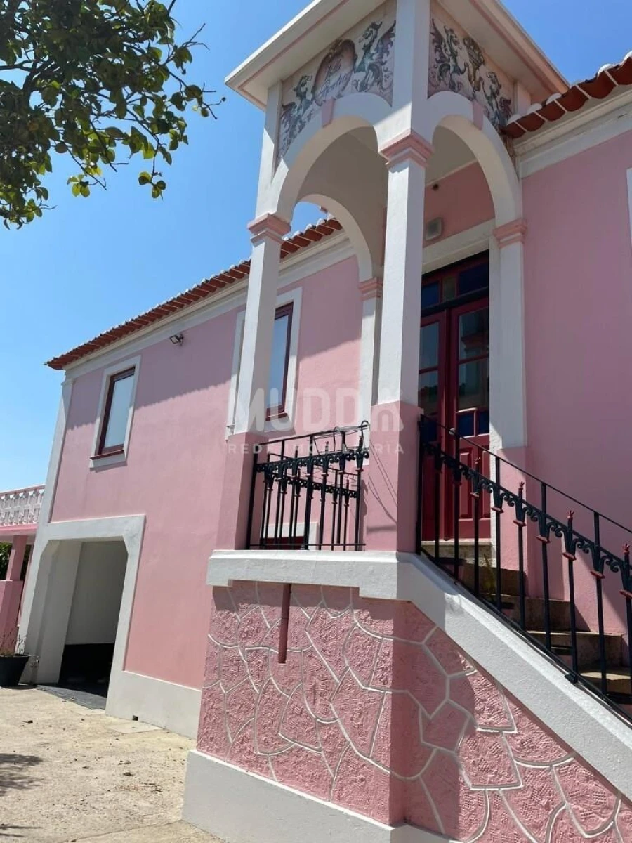 Moradia T2 para Venda em Paramos