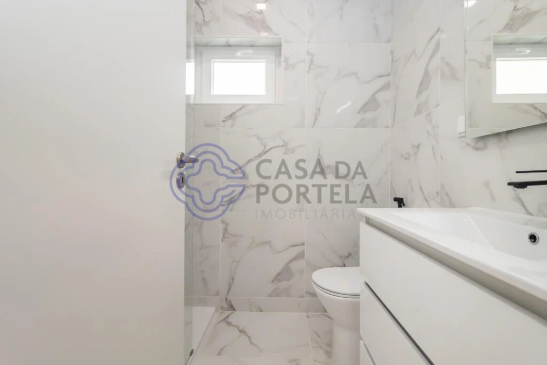 Apartamento T2 para Venda em Alcochete Foto 30