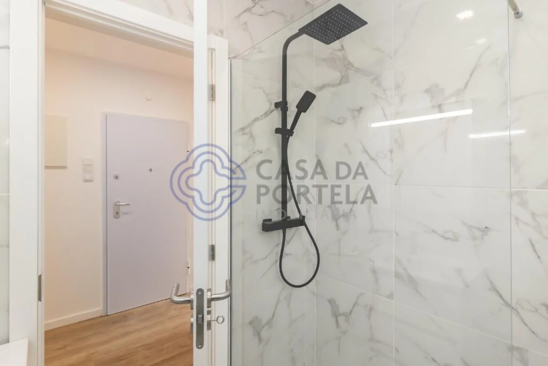 Apartamento T2 para Venda em Alcochete Foto 32