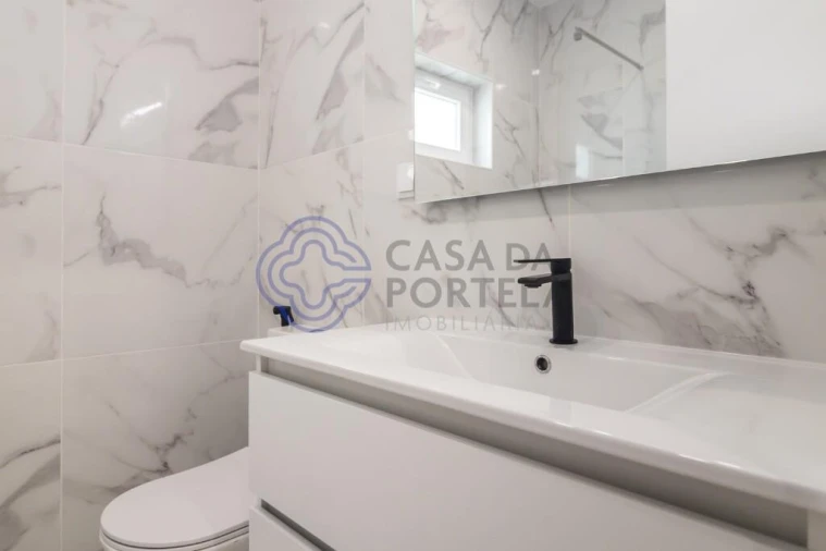 Apartamento T2 para Venda em Alcochete Foto 31
