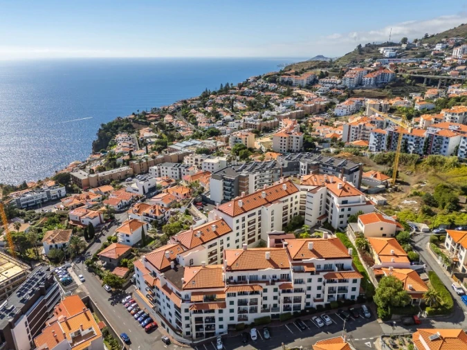 Apartamento T2 para Venda em Caniço Foto 48