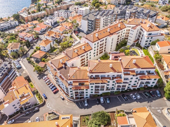 Apartamento T2 para Venda em Caniço Foto 37