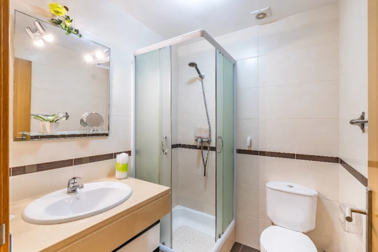 Apartamento T2 para Venda em Caniço Foto 31