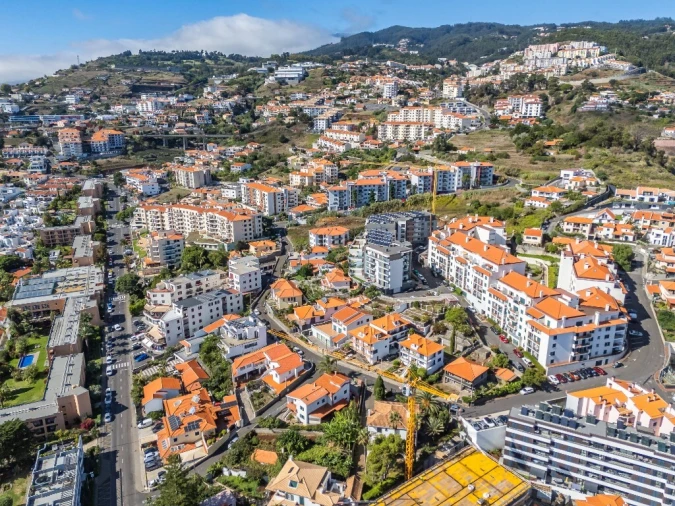 Apartamento T2 para Venda em Caniço Foto 51