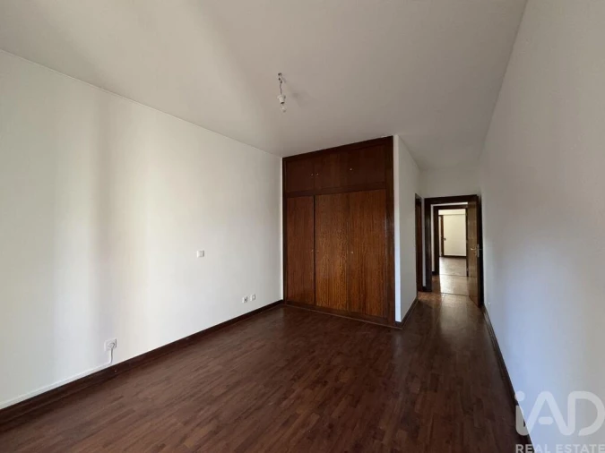 Apartamento T3 para Arrendamento em Lumiar Foto 10