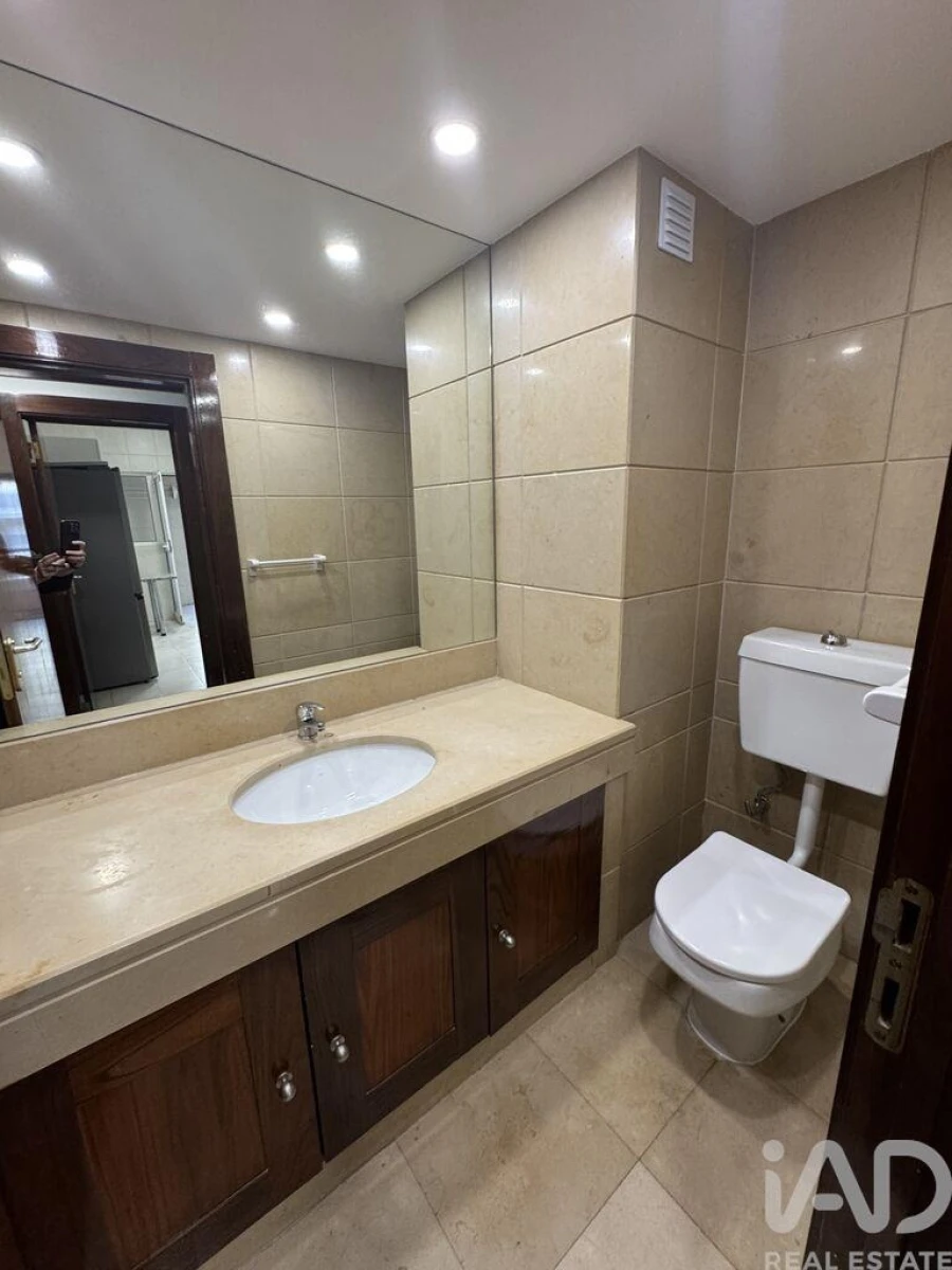 Apartamento T3 para Arrendamento em Lumiar Foto 17