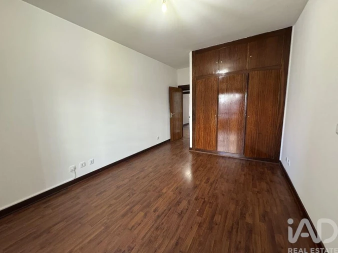 Apartamento T3 para Arrendamento em Lumiar Foto 16