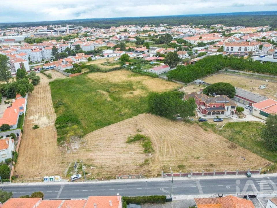 Terreno para Venda em Marinha Grande Foto 1