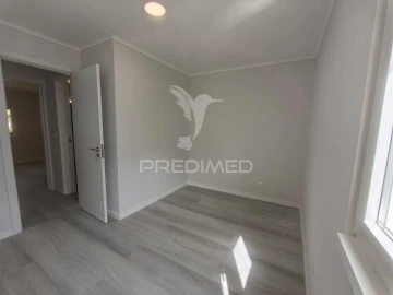Apartamento T3 para Venda em Laranjeiro e Feijó