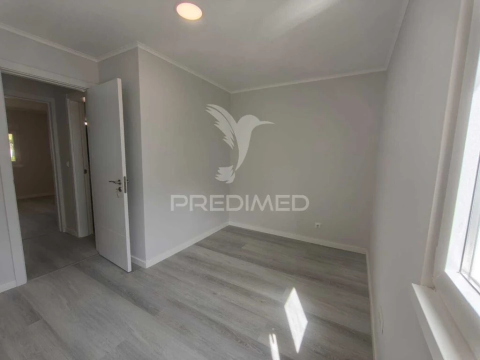 Apartamento T3 para Venda em Laranjeiro e Feijó Foto 8