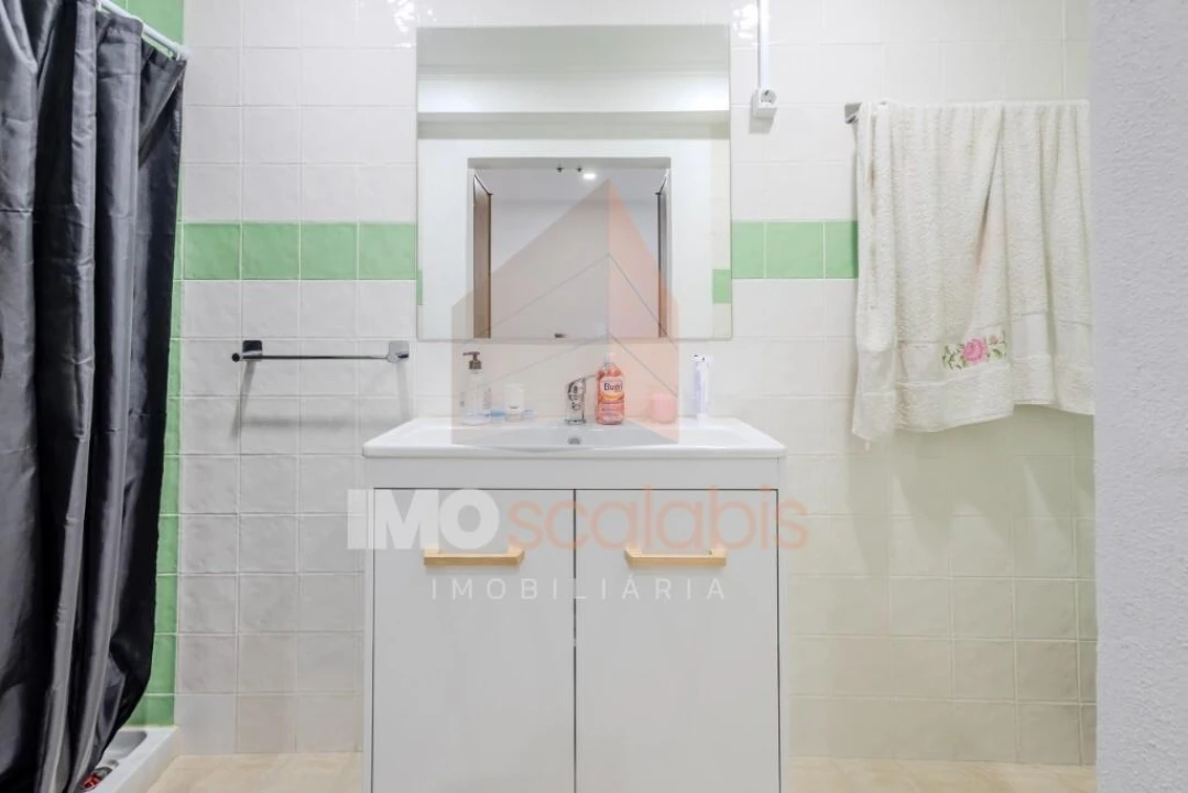 Moradia T5 para Venda em Romeira e Várzea Foto 28