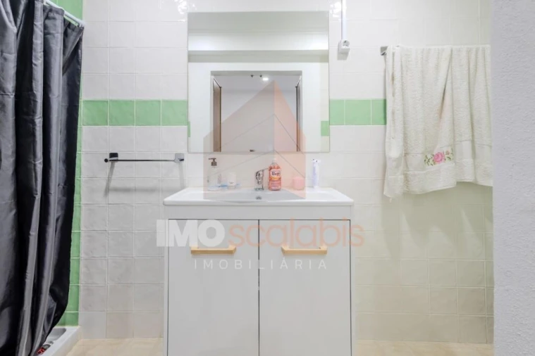 Moradia T5 para Venda em Romeira e Várzea Foto 28