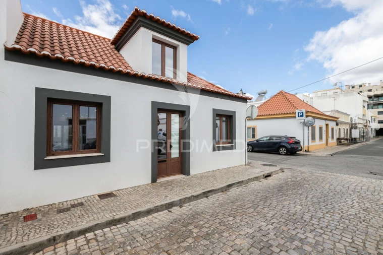 Apartamento T3 para Venda em Vila Real de Santo Antonio Foto 1