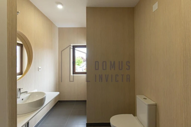 Escritório para Arrendamento em Ramalde Foto 7