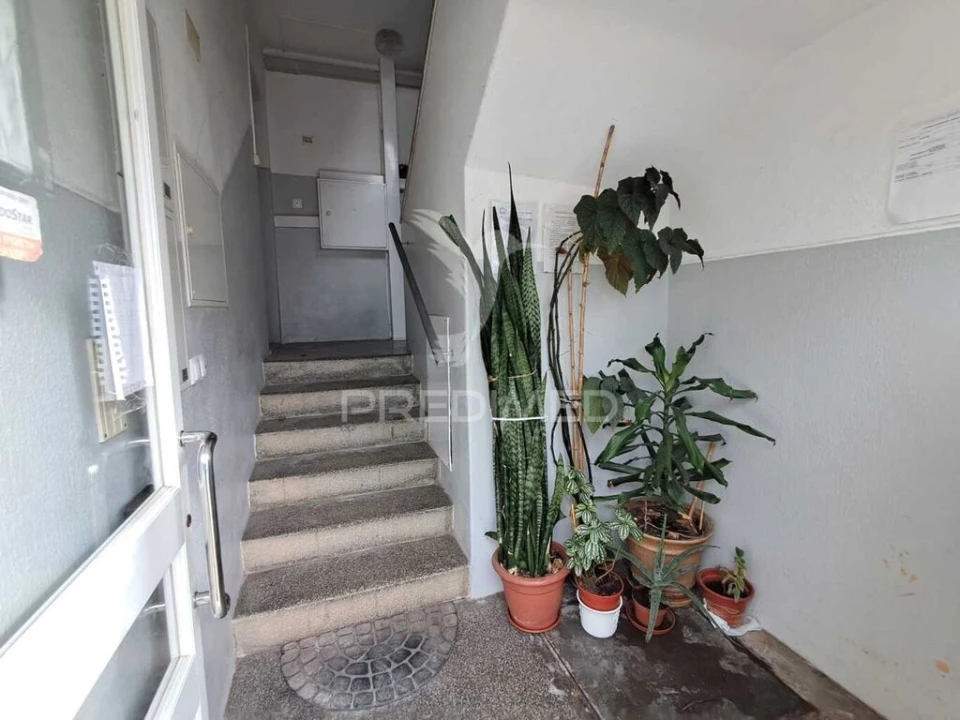 Apartamento T3 para Venda em Laranjeiro e Feijó Foto 3
