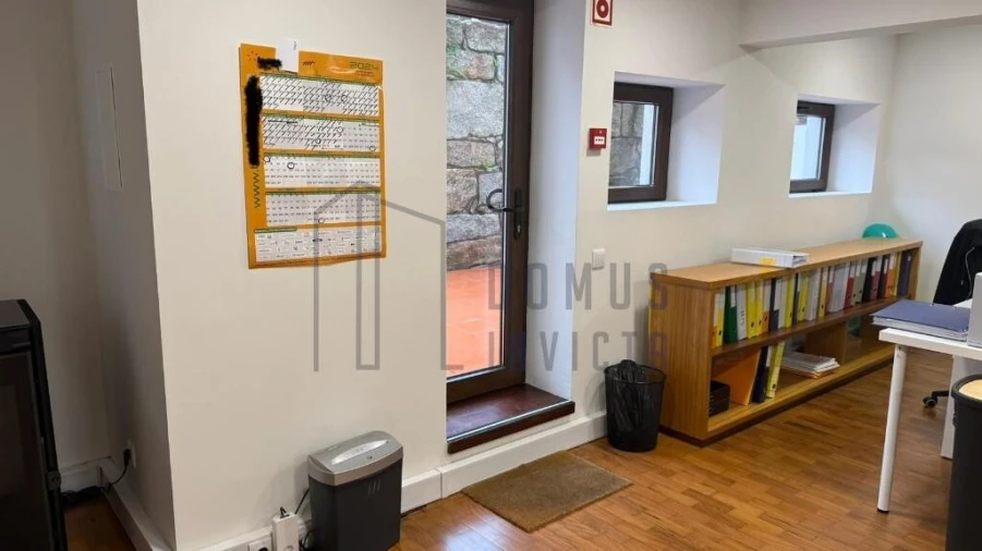 Escritório para Arrendamento em Ramalde Foto 8