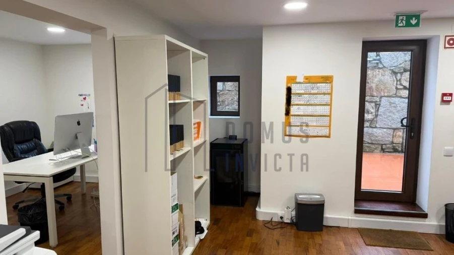 Escritório para Arrendamento em Ramalde Foto 4